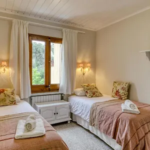 https://casa-adosada.topcostabravahotels.com